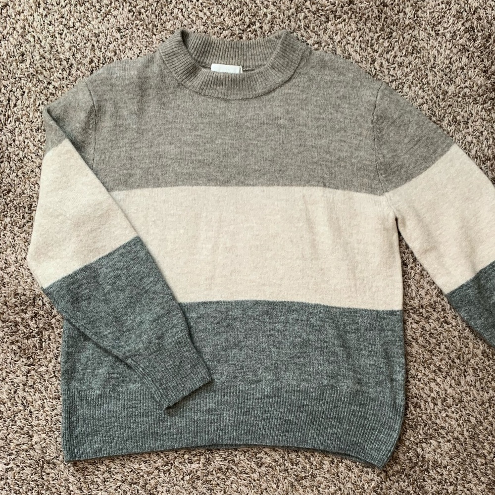 H&M Crewneck Colorblock Sweater
